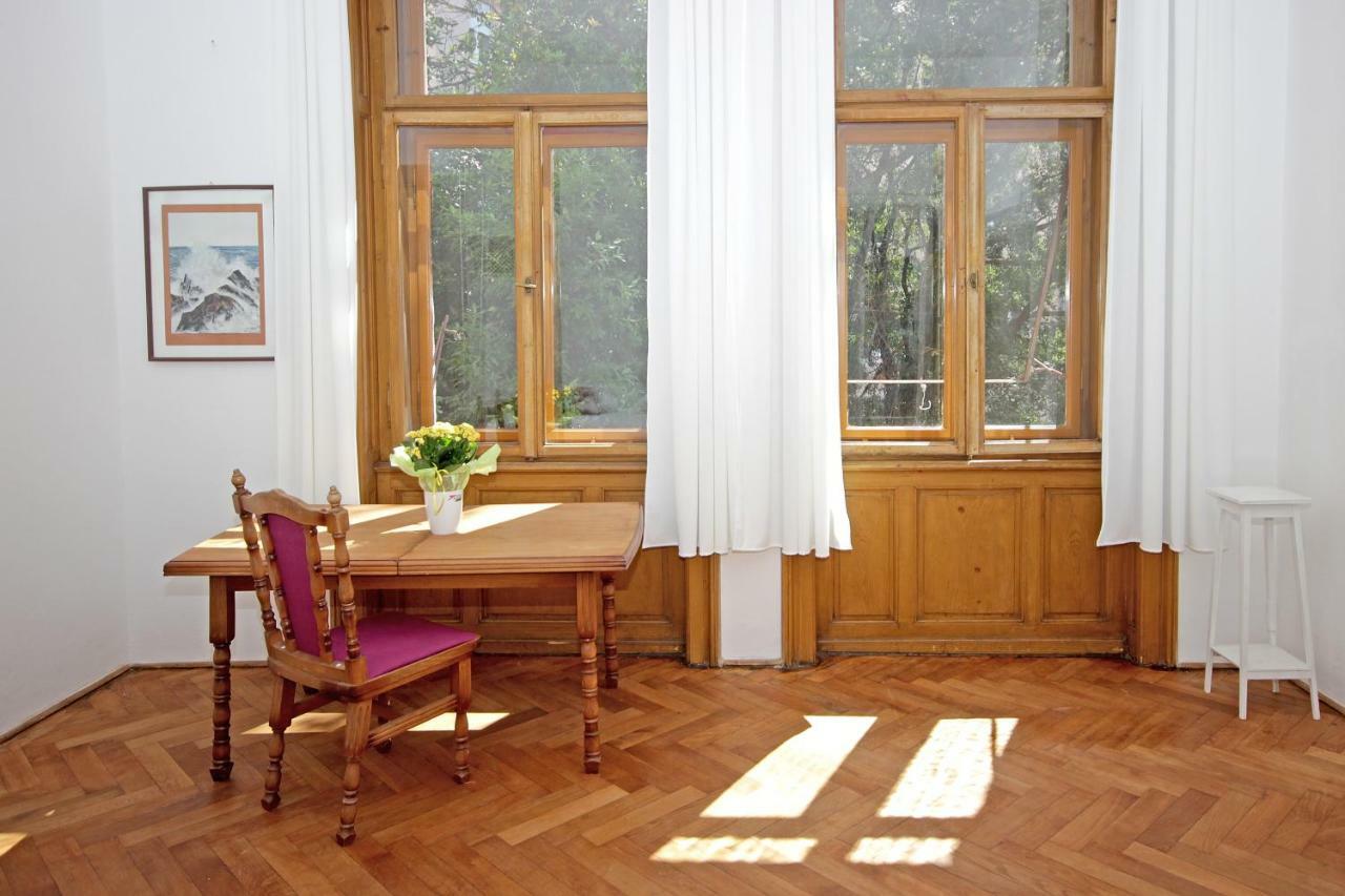Apartment In The Top Center Of Old Town Pula Exteriér fotografie