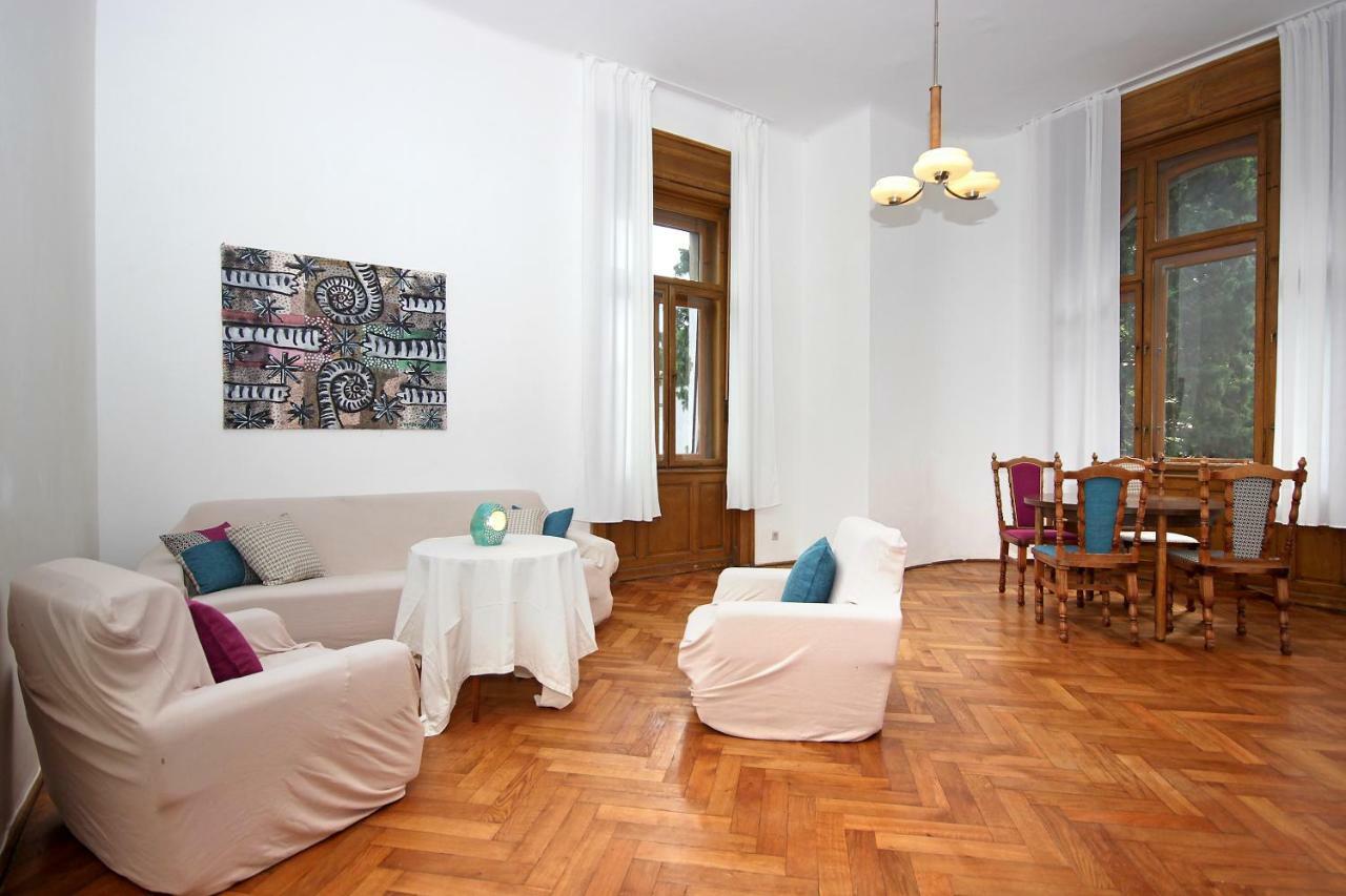 Apartment In The Top Center Of Old Town Pula Exteriér fotografie