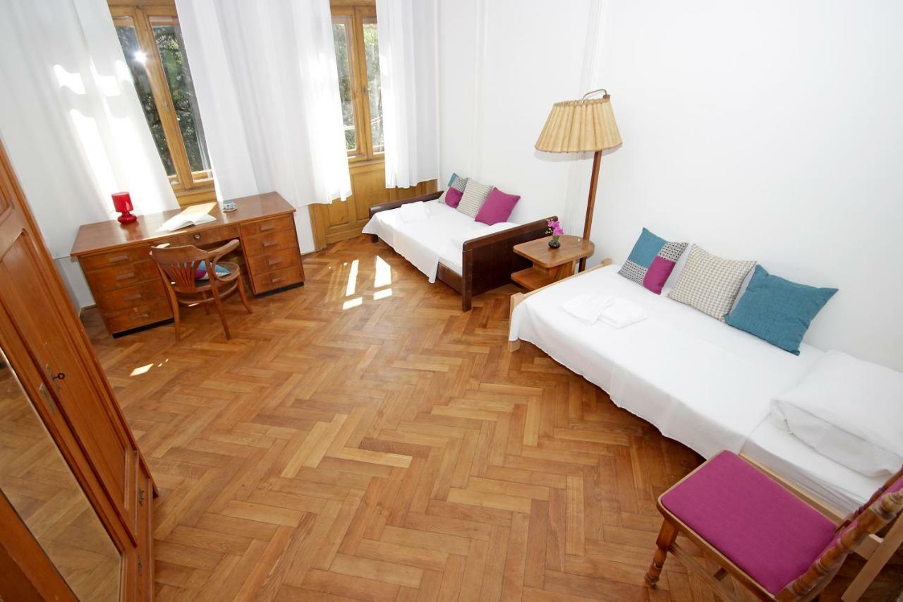 Apartment In The Top Center Of Old Town Pula Exteriér fotografie